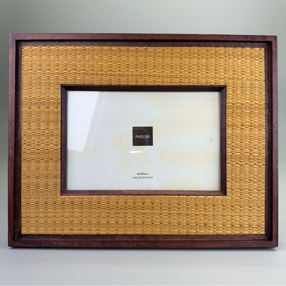 Swing Rattan and Wood Photo Frame - Picture 1 of 9